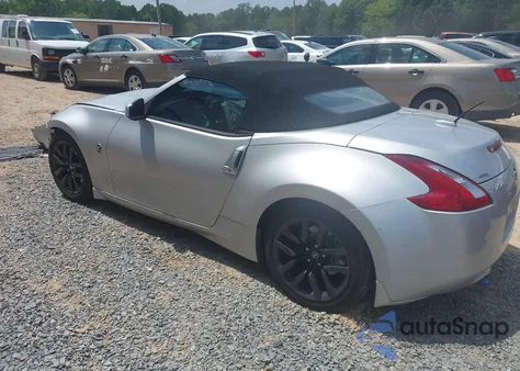 2017 Nissan 370Z Touring z USA, uszkodzony, nr VIN JN1AZ4FH3HM940573